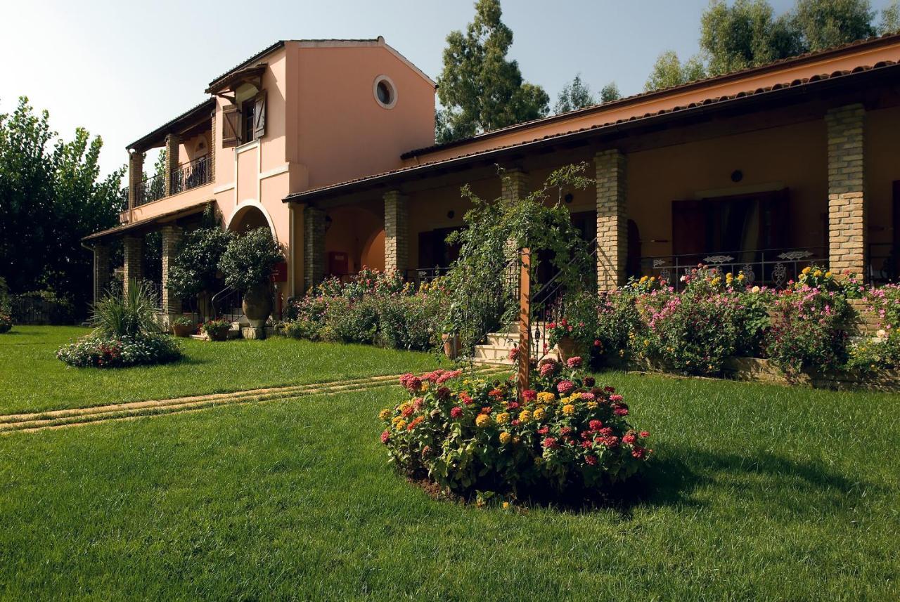 Corfu Club Apartments Gouviá Eksteriør bilde