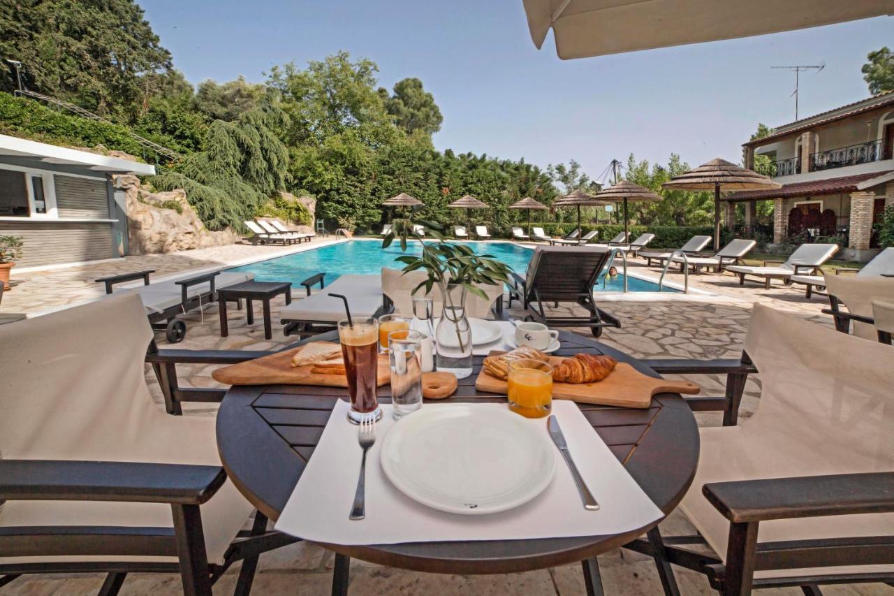 Corfu Club Apartments Gouviá Eksteriør bilde
